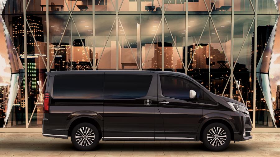 Toyota Granvia 2019 года  (фото 4 из 19)